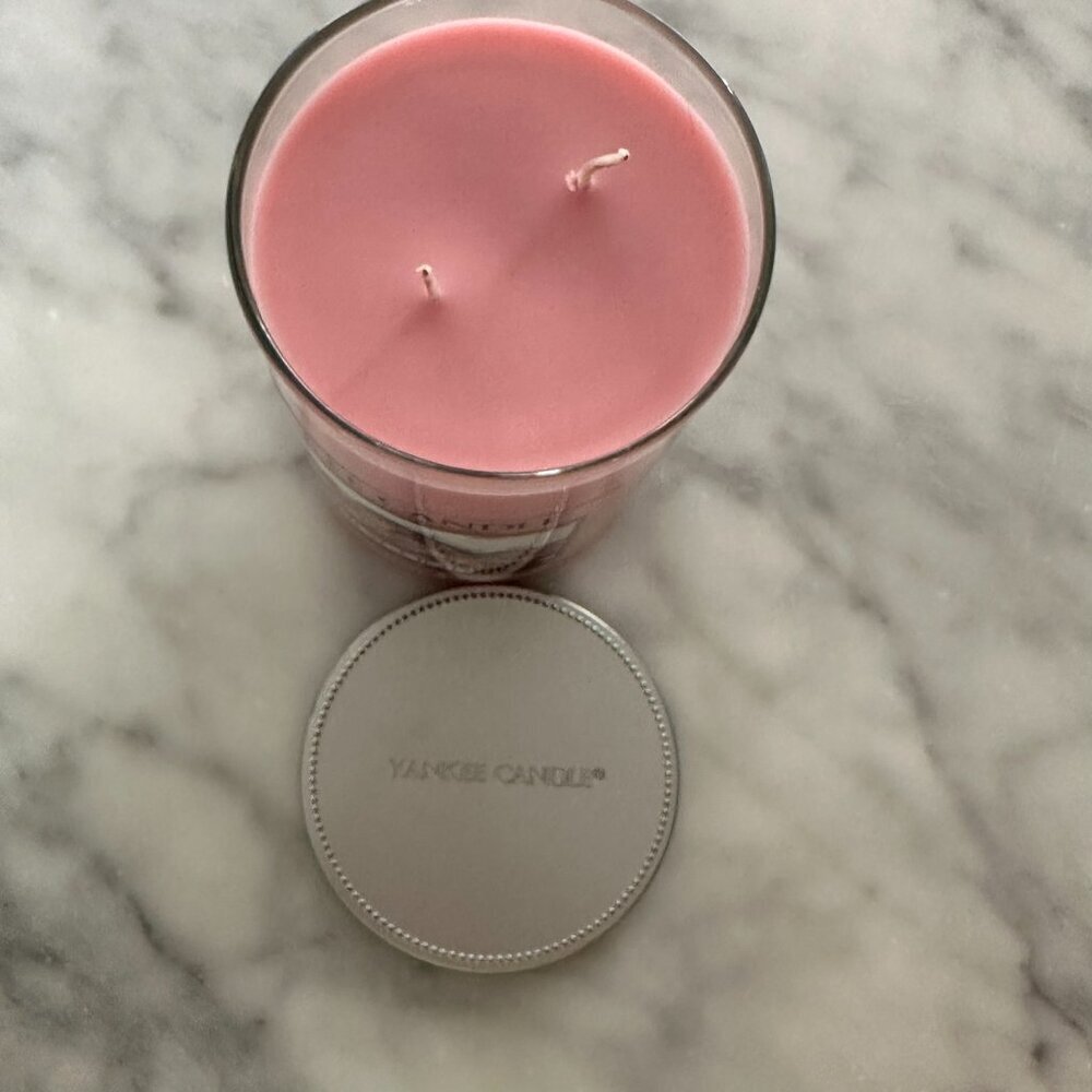 Yankee Candle SUMMER SCOOP Large 2 Wick Tumbler Jar - Picture 3 of 3
